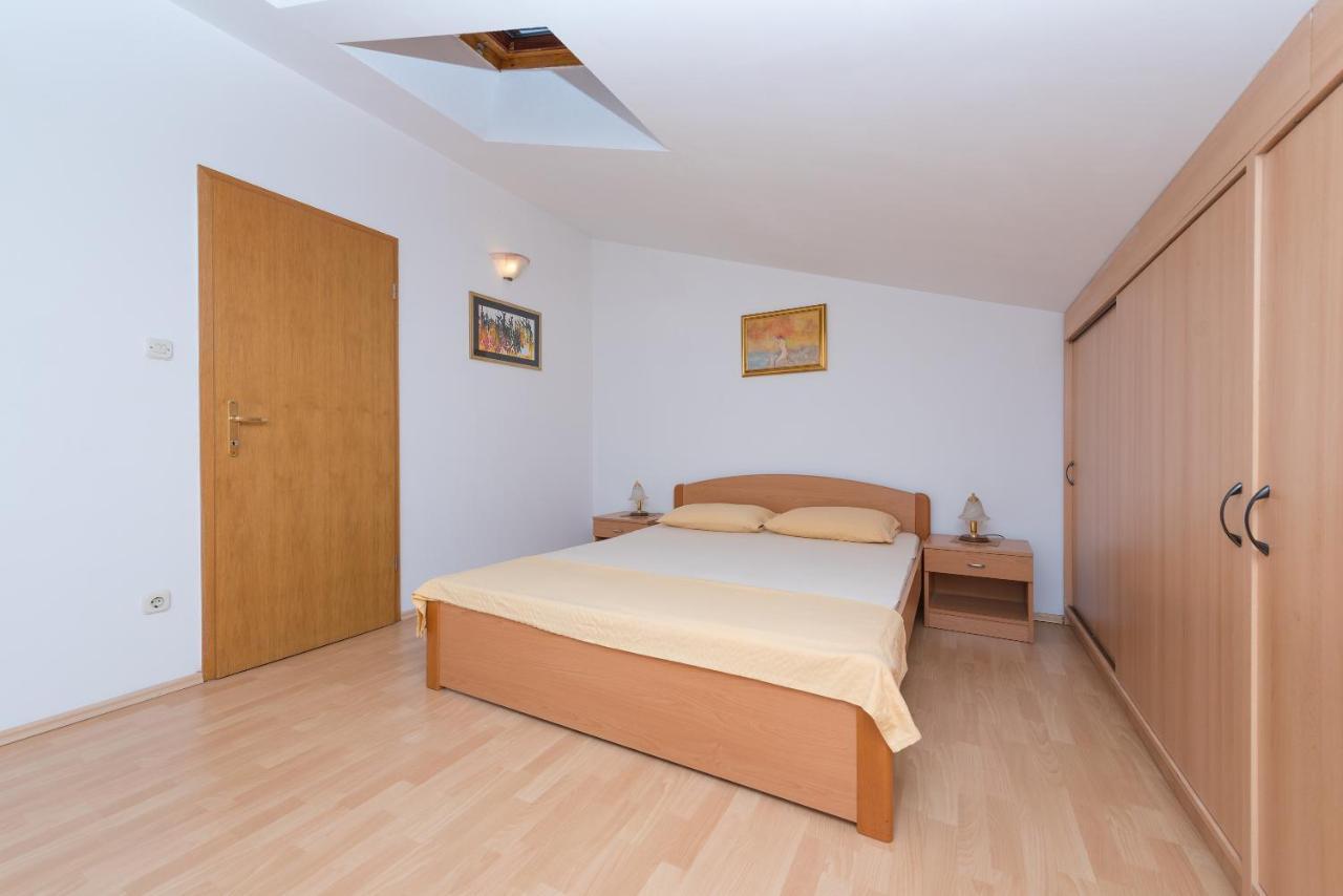 Apartments Zoka Makarska Eksteriør billede