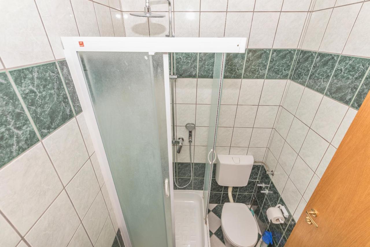 Apartments Zoka Makarska Eksteriør billede