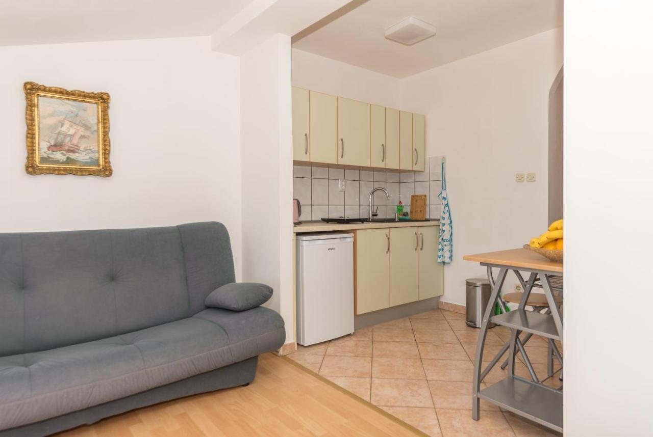 Apartments Zoka Makarska Eksteriør billede